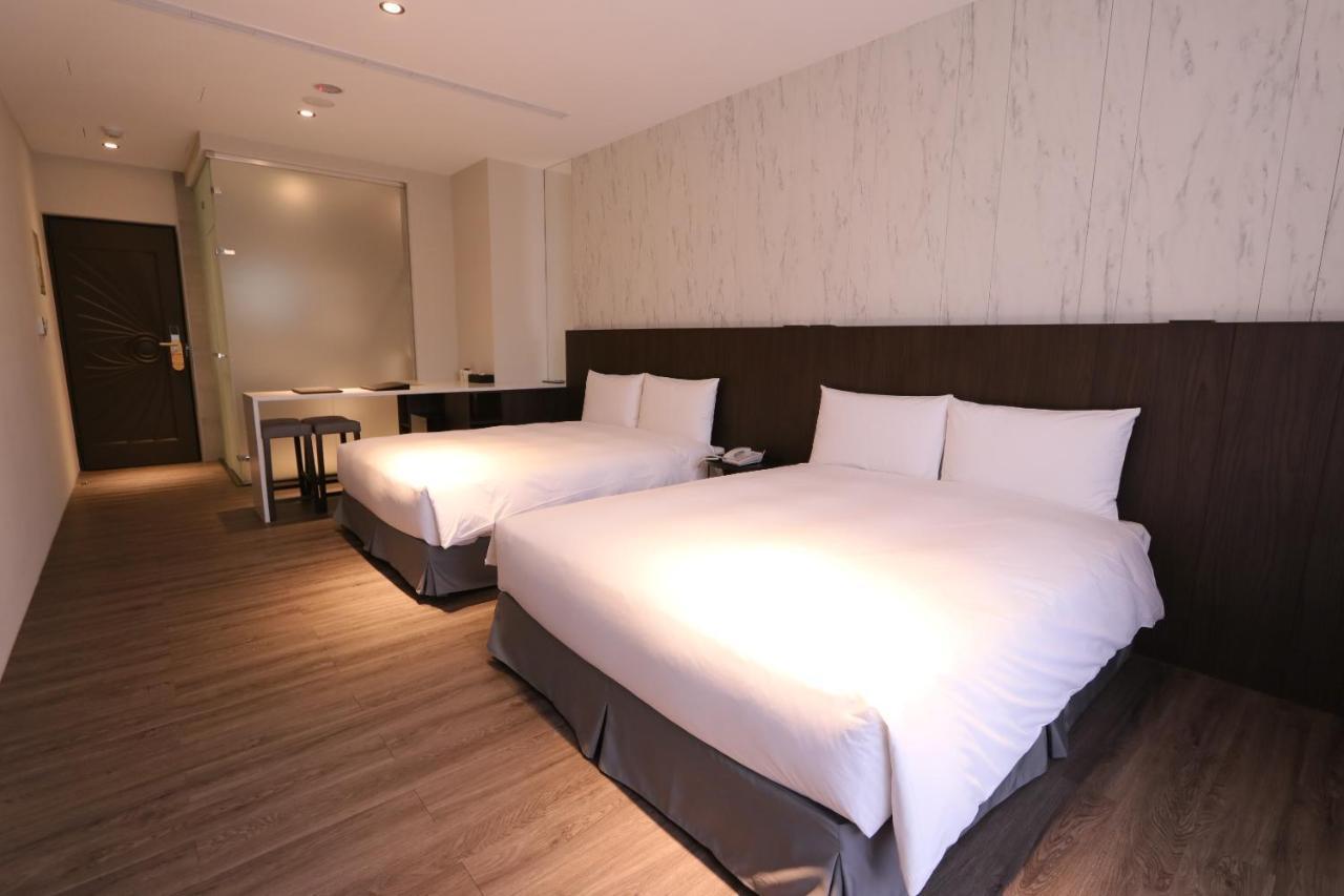 Hotel Hesper Hsr טאיצ'ונג חדר תמונה